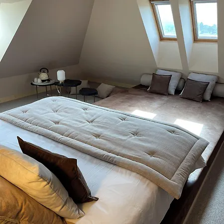 Instants D'absolu & فندق Chavagnac (Cantal)